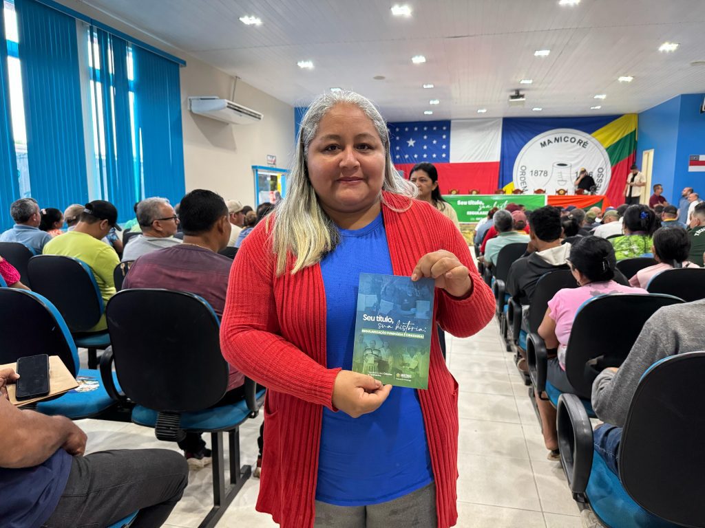 Governo do Amazonas e Prefeitura de Manicoré assinam termo de cooperação para acelerar a regularização fundiária 5 SECT MORADORA DE MANICORE DIVULGACAO 1024x768 1