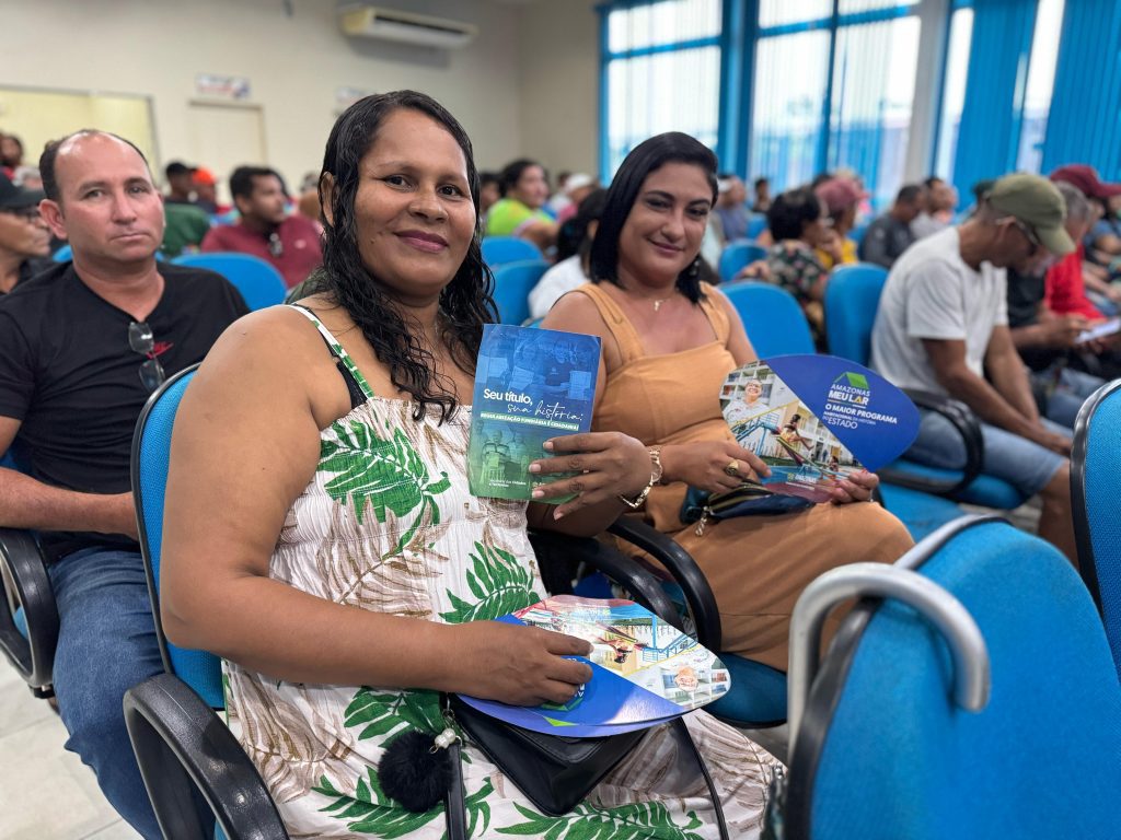 Governo do Amazonas e Prefeitura de Manicoré assinam termo de cooperação para acelerar a regularização fundiária 7 SECT MORADORES DE MANICORE EM ATENDIMENTO DIVULGACAO 1024x768 1