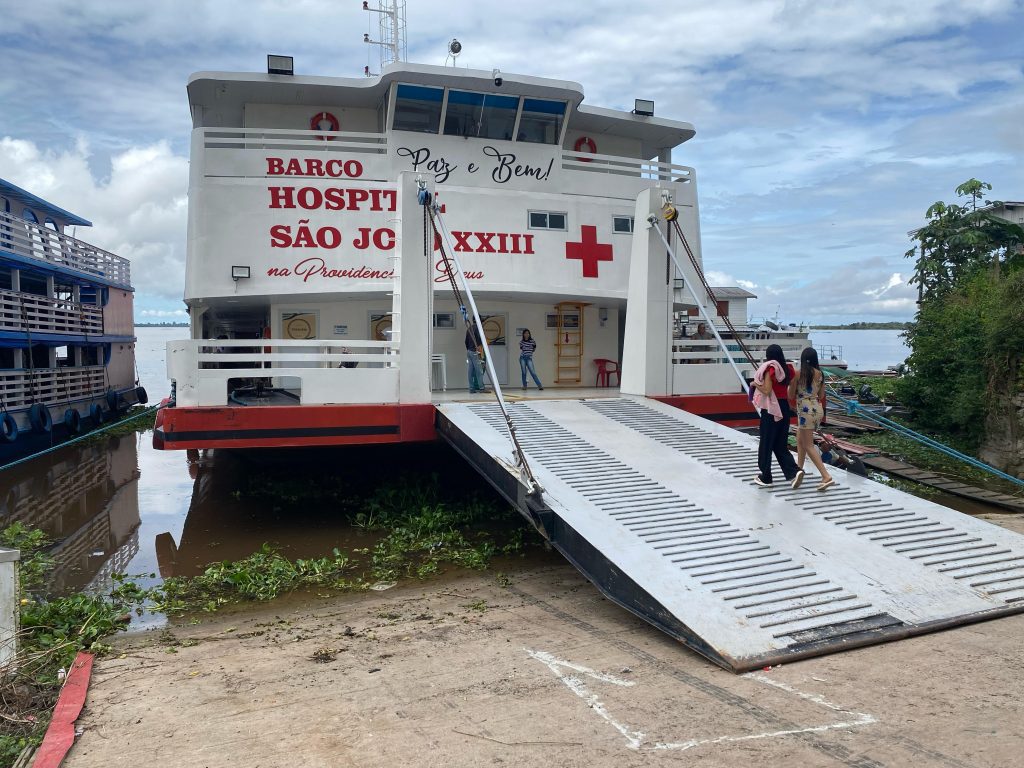 Em nova expedição, Barco Hospital São João XXIII retoma atendimentos em Itacoatiara 2 SES AM Barco Hospital Expedicao Itacoatiara Fotos Victor Mamed SES AM 5 1024x768 1