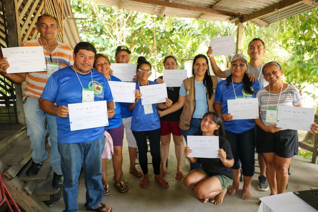 Sepror capacita produtores rurais para acesso às políticas públicas 2 Sepror 1 Capacitacao produtores do Ramal Agua Branca Fotos Isaac Maia Sepror 1024x683 1
