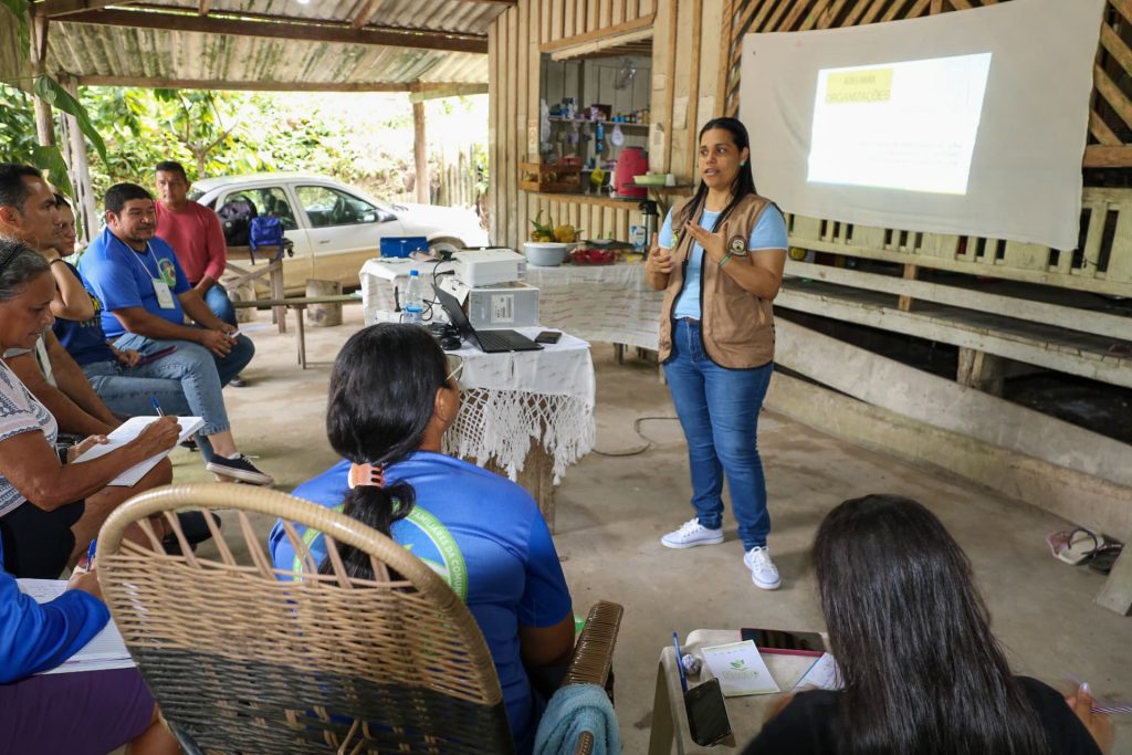 Sepror capacita produtores rurais para acesso às políticas públicas 3 Sepror 2 Capacitacao produtores do Ramal Agua Branca Coordenadora do Nucap Joyce Magalhaes Fotos Isaac Maia Sepror 1024x683 1