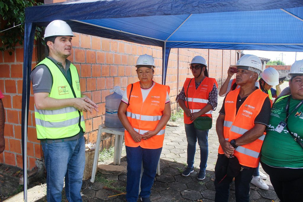 Representantes do Grupo de Apoio Local visitam obras de rede de água do Prosai Parintins 3 UGPE MEMBRO DO GAL VISITAM OBRAS DO PROSAI FOTO JOA771 O CARLOS2 1024x683 1