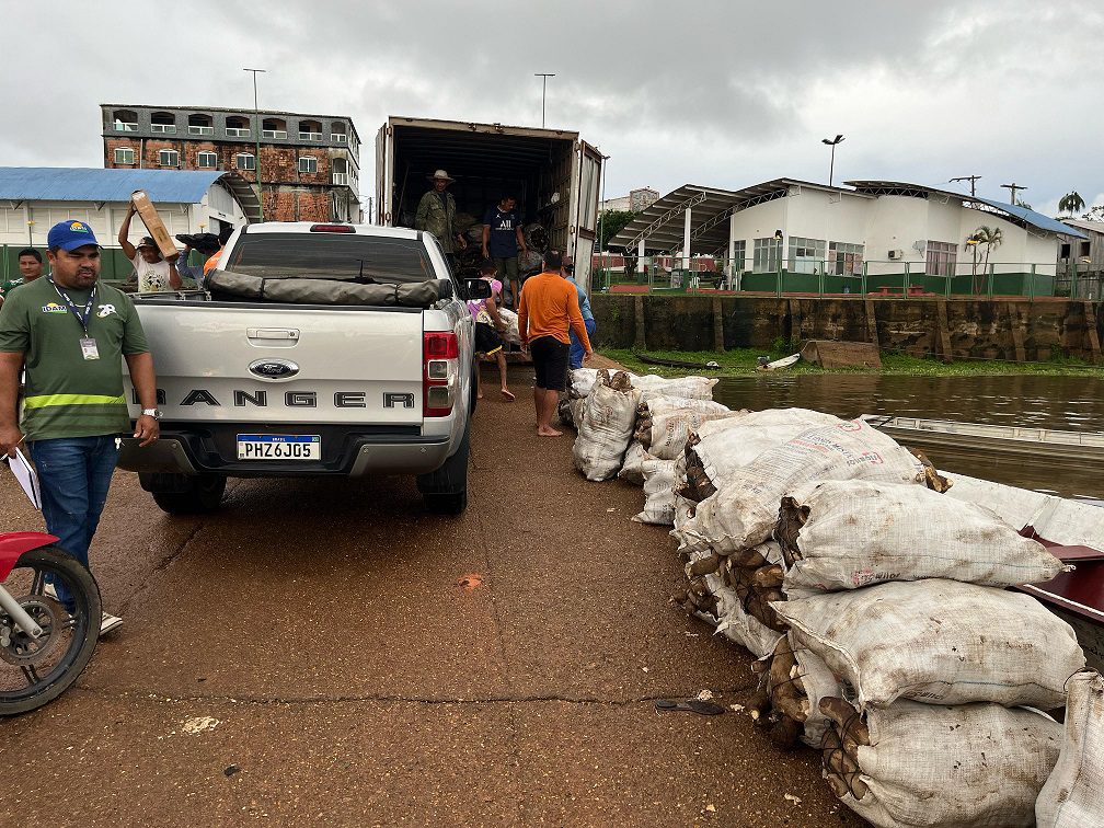 Em Manaquiri, Idam entrega de 18,3 toneladas de alimentos por meio do PAA 2 WhatsApp Image 2025 04 10 at 131242