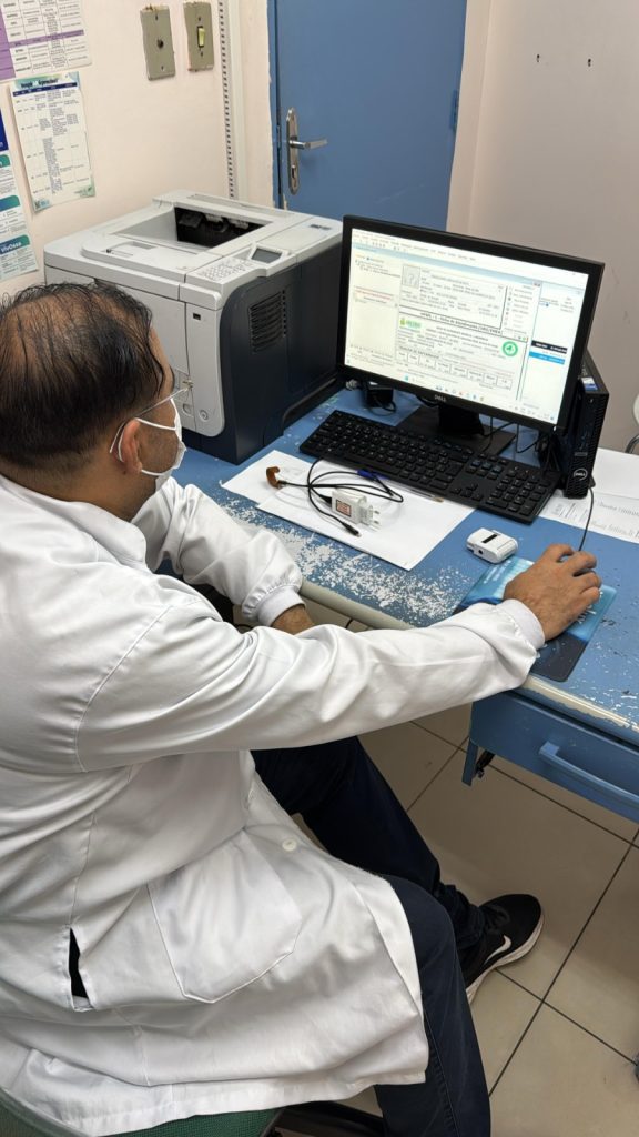 Governo do Amazonas aposta em tecnologia e integração para transformar a saúde pública 2 c6817b9d b582 40eb ada6 cddccbc64f8f 576x1024 1