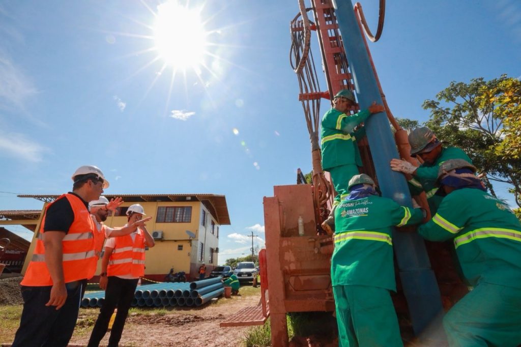 8Em Parintins: Sedurb e Sedel vistoriam as obras de revitalização do Ginásio Elias Assayag 3 1509cdab 5663 4035 92e4 5d4c8083784a 1024x682 1