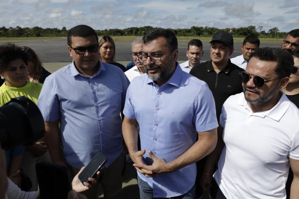 Governador Wilson Lima inaugura nova pista do aeroporto de Barcelos, ampliando capacidade operacional do terminal 5 3 1024x682 1