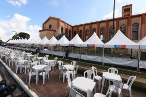 AMAZONASTUR PRACA GASTRONOMICA FOTO TACIO MELO 8 300x200 1