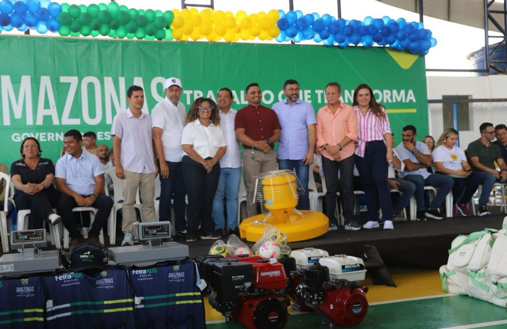 ADS entrega materiais e equipamentos para fomentar a produção rural em Tapauá 3 Acao em Tapaua 1 1024x665 1
