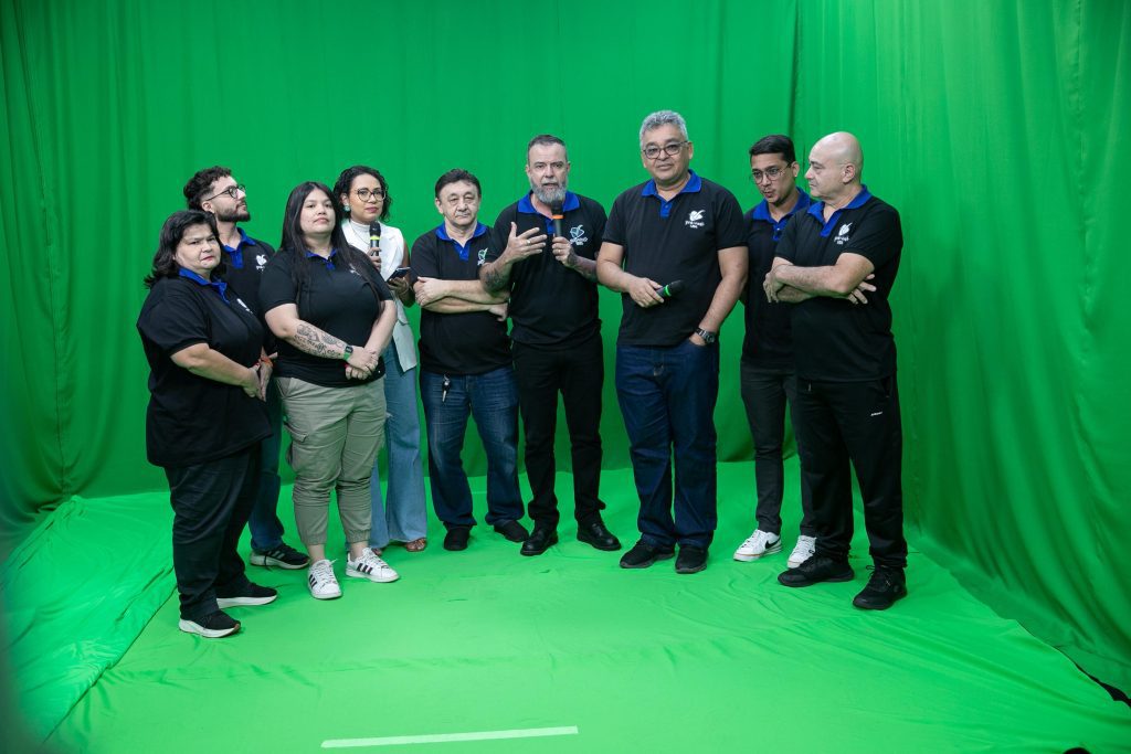 Aulão ao vivo do Pré-Vest UEA oferece mais de três horas de conteúdo para candidatos 2 Aula Interativa do Pre Vest UEA Daniel Brito 1024x683 1