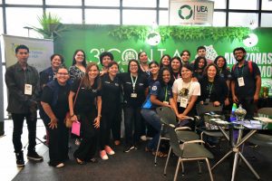 Curso de Turismo da UEA exibe projetos de extensao na 3a Conta Amazonas e no 3o Festival Amazonas de Turismo Amanda Gonzalez UEA 7 300x200 1