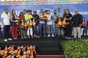 Detran AM Kits Mototaxistas Creditos Divulgacao Detran AM 1 300x200 1