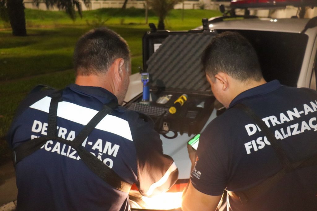 Detran-AM registra 968 autuações durante fiscalizações no feriado do dia do trabalhador 5 Detran AM Operacao Feriado Trabalhador Cre769 ditos Divulgac807 a771 o Detran AM 3 1024x682 1