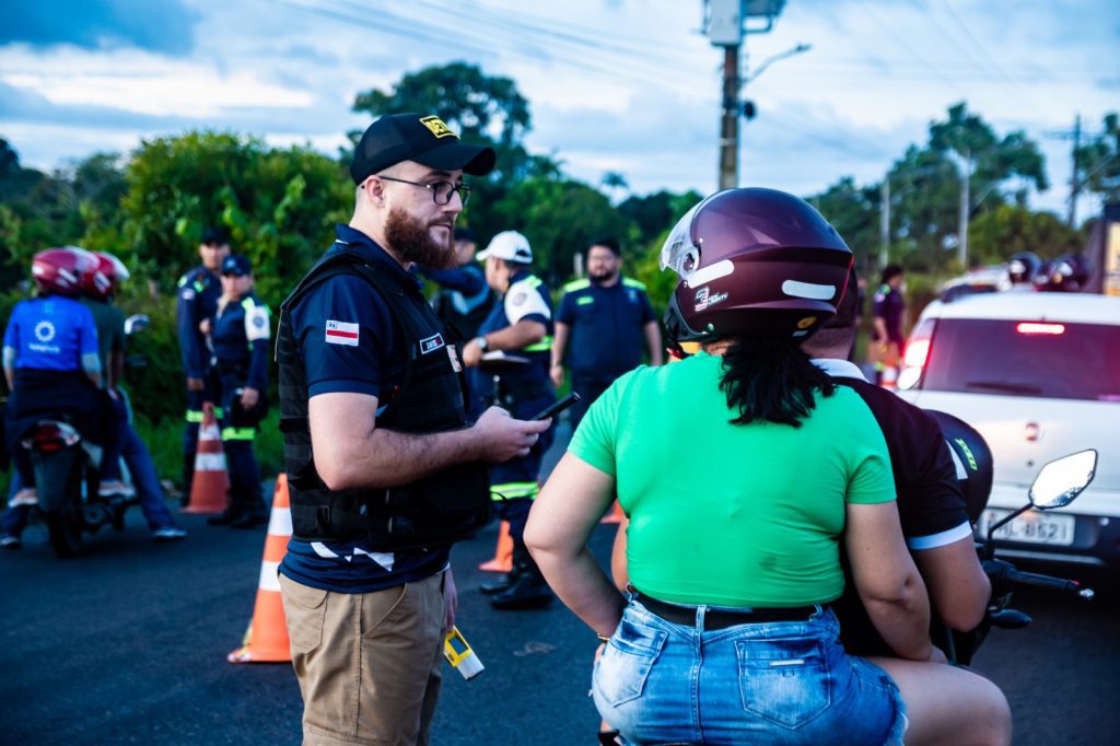 Operação Parintins Mais Segura: Detran-AM aborda 278 veículos e registra oito casos de alcoolemia 3 Detran AM Operacao Parintins Creditos Divulgacao Detran AM 1 1024x682 1