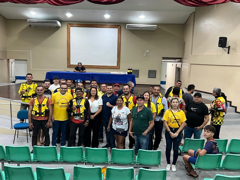 Detran-AM alcança mais de 600 pessoas durante semana de conscientização no município de Parintins 2 Detran AM Parintins Maio Amarelo Creditos Divulgacao Detran AM 3 1024x768 1