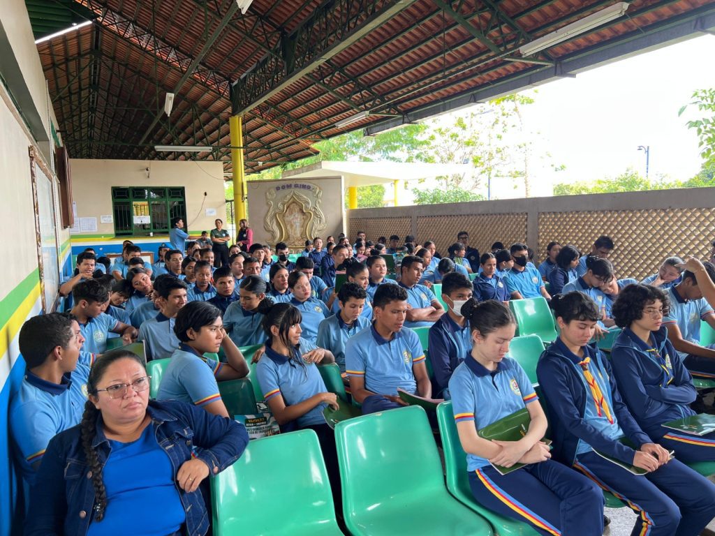 Detran-AM alcança mais de 600 pessoas durante semana de conscientização no município de Parintins 9 Detran AM Parintins Maio Amarelo Creditos Divulgacao Detran AM 4 1024x768 1