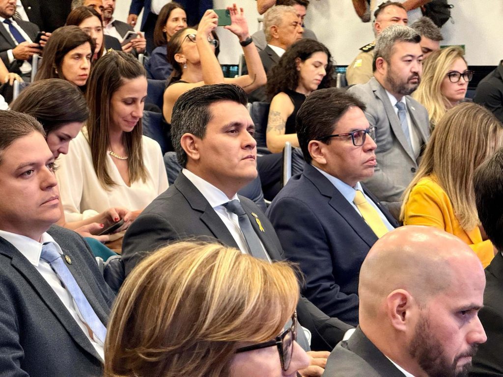 Governo do Amazonas participa da abertura nacional do Maio Amarelo, em Brasília 5 Diretor presidente do Detran AM David Fernandes e o Diretor tecnico do Detran AM Wendell Waughan 1 1024x768 1