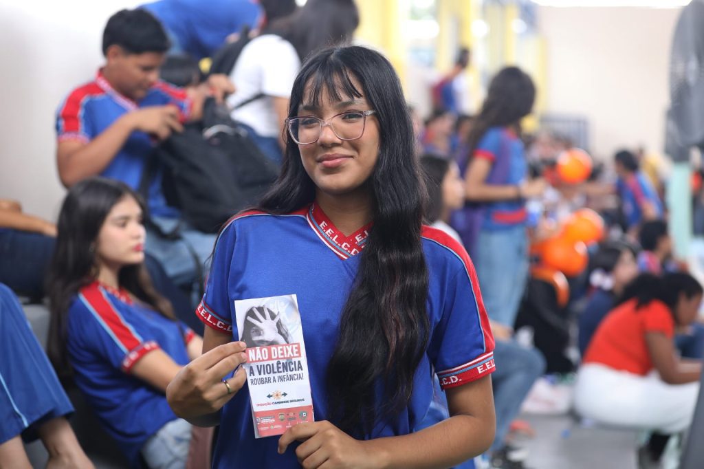 Escolas da rede estadual de ensino aderem à campanha Maio Laranja em combate à exploração sexual infanto-juvenil 7 Educaca Campanha Maio Laranja Ana Beatriz Foto Euzivaldo Queiroz 1024x682 1