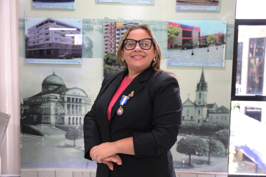 Secretaria de Educação destaca apoio a estudantes da rede estadual que vão participar da Olimpíada de Matemática no Japão 5 Educacao Apoio Olimpiada Matematica Arlete Mendonca Foto Euzivaldo Queiroz 1024x682 1