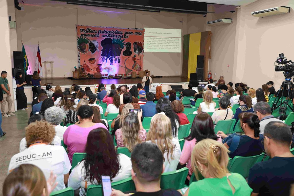 Revista Diálogos Formativos está com edital aberto para processo de submissão de artigos 2 Educacao revista dialogos formativos Fotos Eduardo Cavalcante Seduc Am 44 1024x683 1