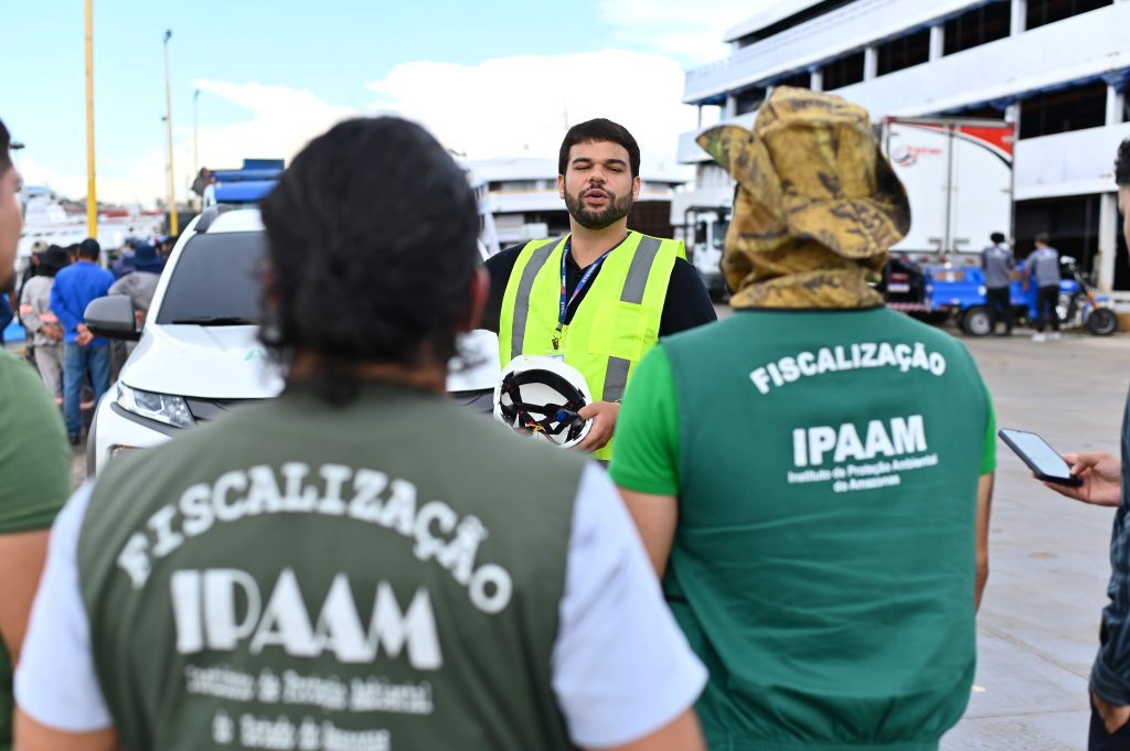 Ipaam fiscaliza simulado de emergência ambiental no Porto de Manaus 7 Equipe do Ipaam durante fiscalizacao do simulado Foto 4 22 05 2025 1024x681 1