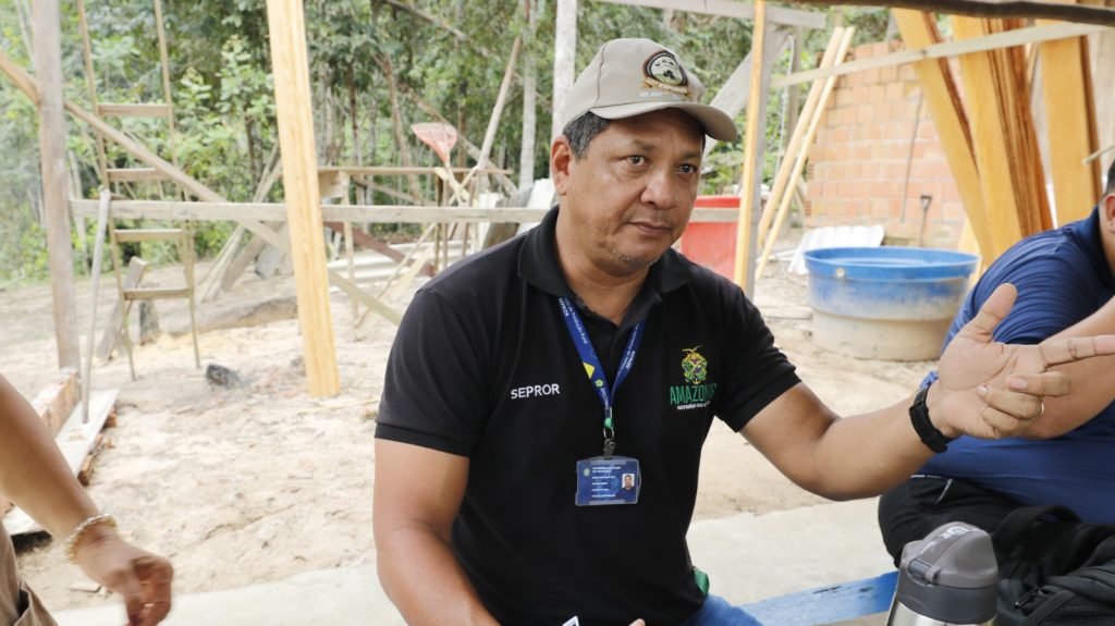 Visita técnica da Sepror a comunidade do Tarumã-Açú orienta sobre a criação de associação dos produtores 5 Foto Ruy Nery Sepror Nucap zona rural de Manaus Assessor do Nucap Neto Cavalvante 2 1024x575 1