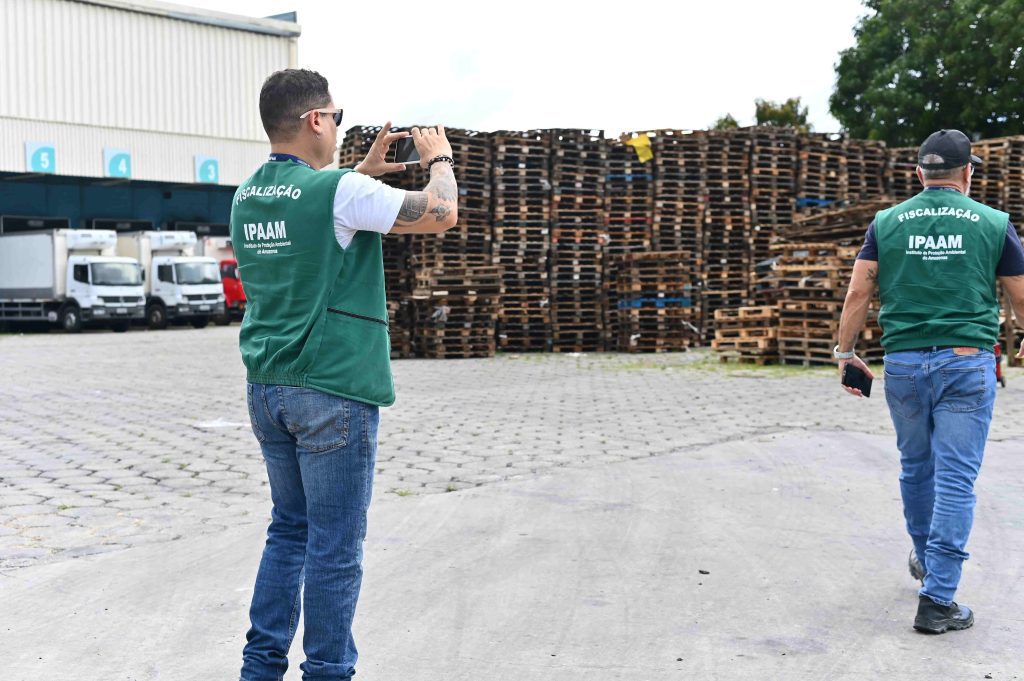 Ipaam aplica multa de R$ 601,5 mil a rede de supermercados por operar sem licença ambiental 5 Ipaam no Centro de Distribuicao Foto 1 Moises Henrique 13 05 2025 1024x681 1