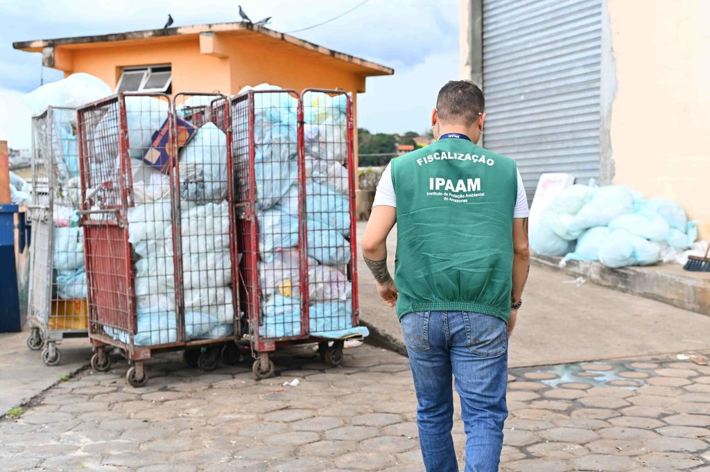 Ipaam aplica multa de R$ 601,5 mil a rede de supermercados por operar sem licença ambiental 3 Ipaam no Centro de Distribuicao Foto 2 Moises Henrique 13 05 2025 1024x681 1