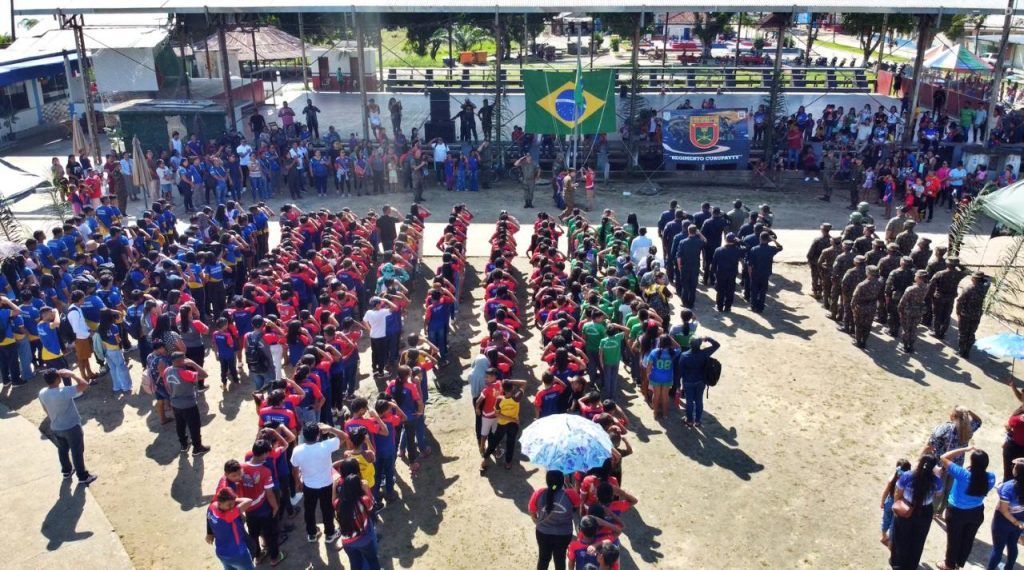 Policiais militares do Amazonas atuam em apoio à Operação Ágata Amazônia 2025 2 PMAM 1 POLICIAIS MILITARES PARTICIPAM DA OPERACAO AGATA 2025 FOTO SUBOFICIAL LEME MARINHA DO BRASIL 1024x570 1