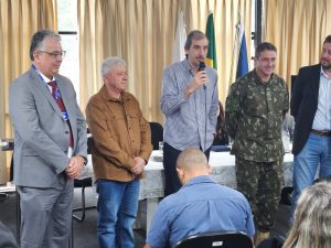 Projetos da UEA sao homenageados pela Delegacia da Receita Federal em Varginha durante cerimonia Arquivo Pessoal 1 300x225 1