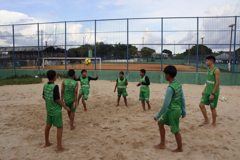 Mais Futevôlei Amazonas leva equipamentos esportivos a núcleos de Manaus 7 SEDEL Atletas do CDC da Compensa Treinam com Novos Equipamentos FOTO Divulgacao Sedel 1024x682 1