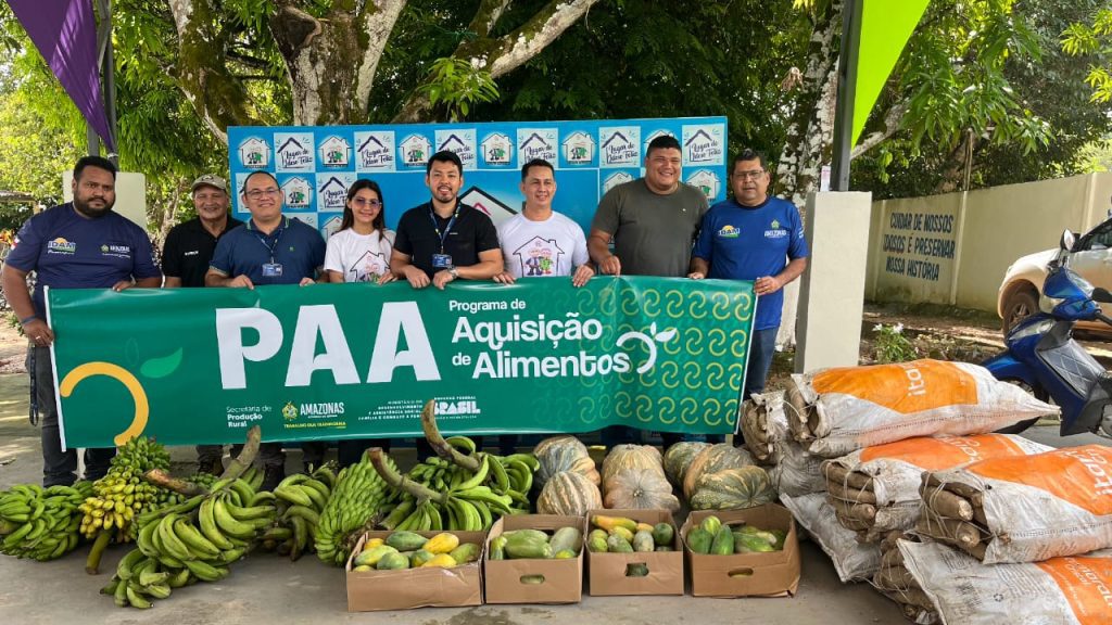 Em Manacapuru, Governo do Amazonas investe cerca de R$ 90 mil na compra de alimentos da agricultura familiar 2 SEPROR PAA EM MANACAPURU FOTO BRENDA NICOLE SEPROR 1024x576 1