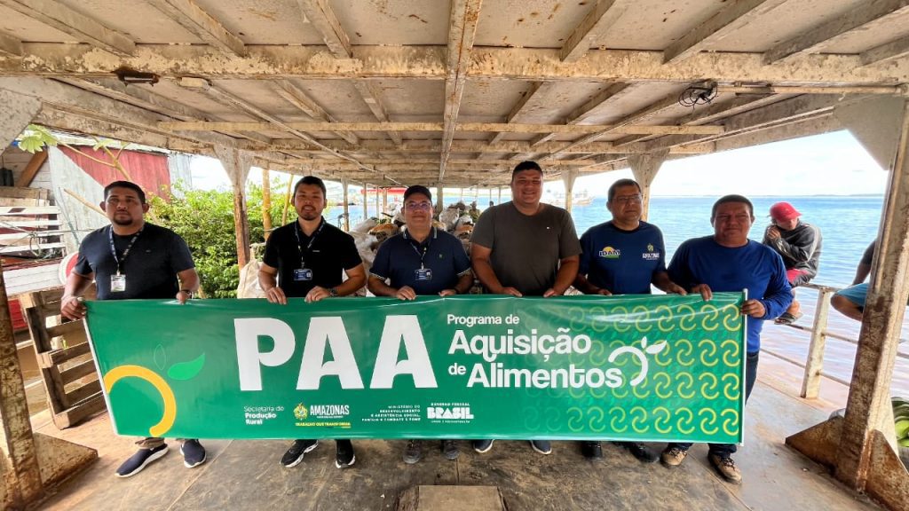 Em Manacapuru, Governo do Amazonas investe cerca de R$ 90 mil na compra de alimentos da agricultura familiar 3 SEPROR PAA EM MANACAPURU FOTO BRENDA NICOLE SEPROR 2 1024x576 1
