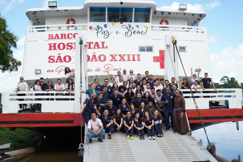 Barco Hospital São João XXIII encerra 10ª expedição com quase 7 mil atendimentos em Urucurituba 3 SES AM BARCO SAOJOAOXXIII ENCERRA EXPEDICAO URUCURITUBA FOTO Ruan TravassosSEMSA jpg5 1024x683 1