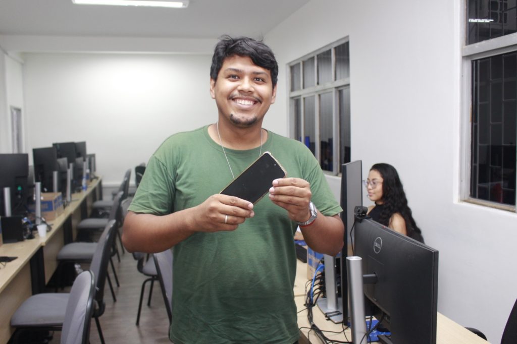 Em sete meses, Núcleo de Recuperação de Celulares prendeu 38 pessoas e recuperou cerca de cinco mil aparelhos 2 SSP AM RECUPERAFONE 7 MESES FOTOS VICTOR LEVY SSP AM 1024x682 1