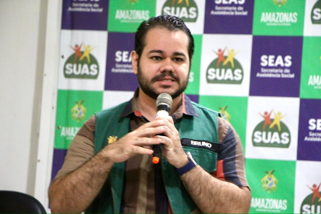 Seas contribui com a Força de Proteção do Sistema Único de Assistência Social para criação de estratégias em calamidades 5 Seas 3 Visita Forsuas Bruno Albuquerque assessor para Assuntos de Migracao da Coordenacao de Atencao ao Migrante e Refugiado no Suas CAMR Foto Jimmy Christian Seas 1024x683 1