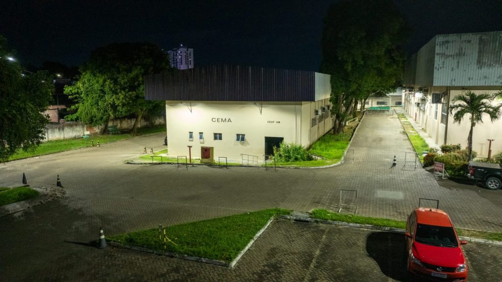 Governo do Amazonas conclui modernização do sistema de iluminação pública em 21 unidades de saúde da capital 7 UGPE CENTRAL DE MEDICAMENTOS FOTO UGPE 1024x576 1