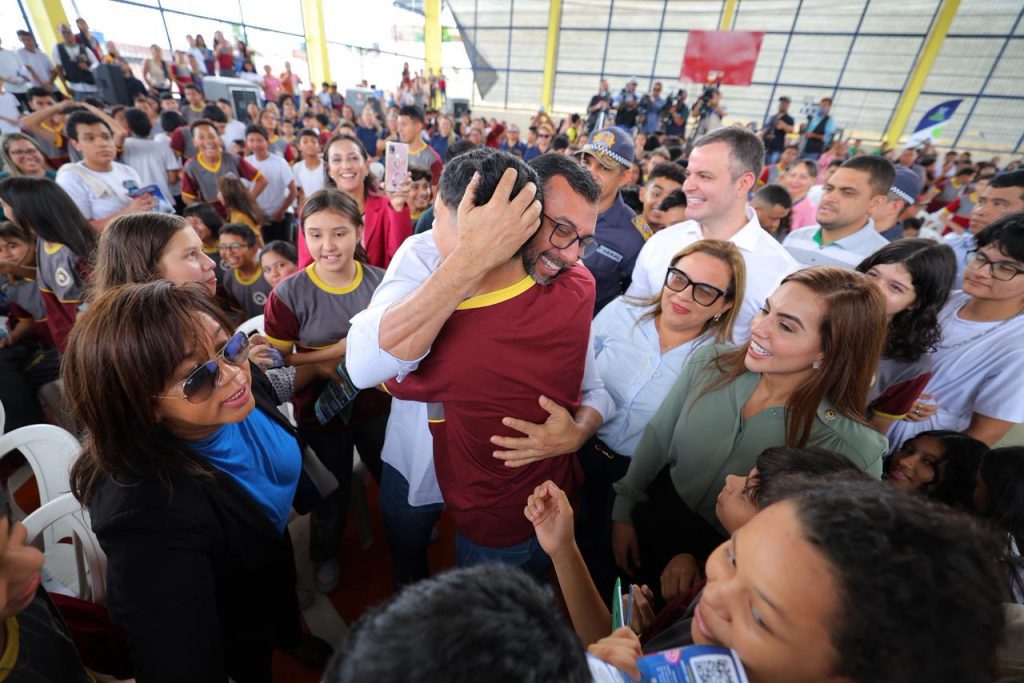 Governador Wilson Lima lança o Programa Estadual das Escolas Cívico-Militares 3 WhatsApp Image 2025 05 06 at 143944 1024x683 1