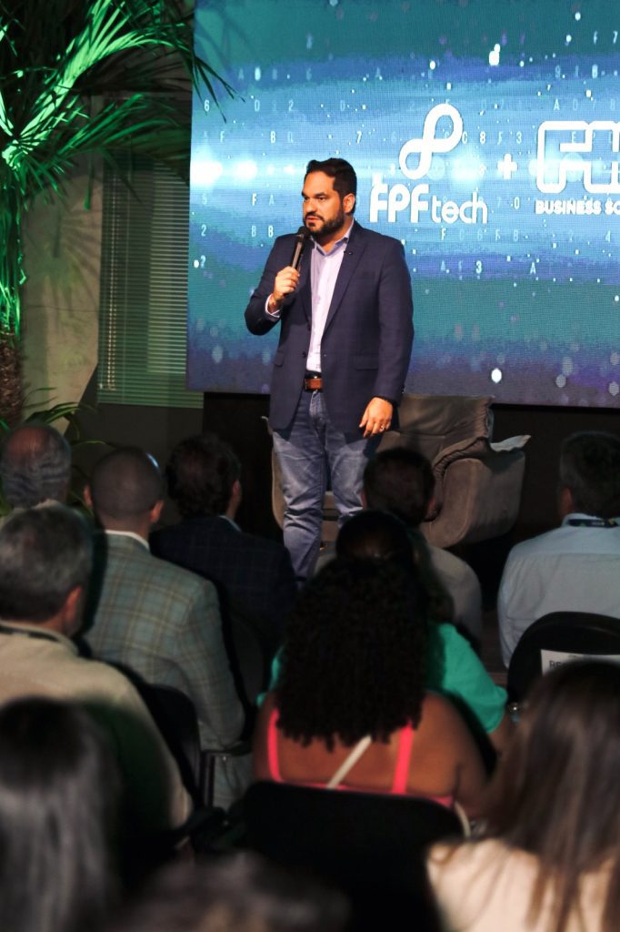 Transformação digital ganha reforço no Amazonas com nova pós-graduação 3 WhatsApp Image 2025 05 08 at 112829 682x1024 1