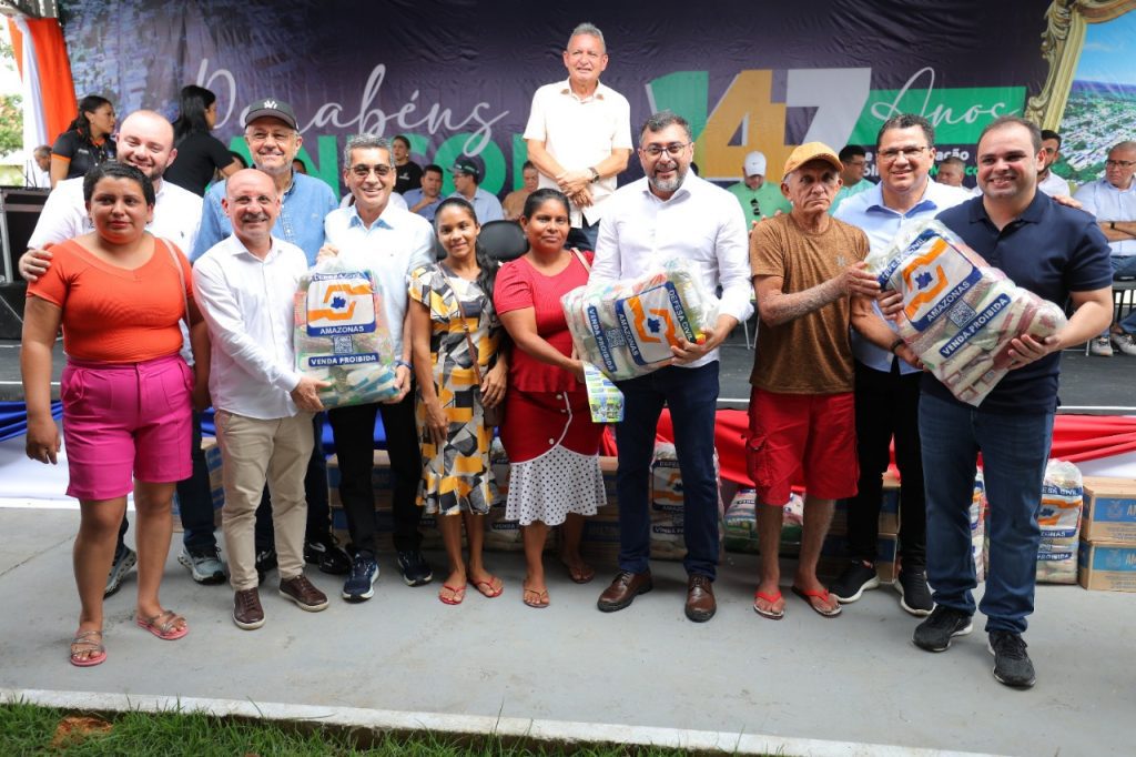 Operação Cheia 2025: Governador Wilson Lima entrega ajuda humanitária para famílias afetadas em Manicoré e Humaitá 3 WhatsApp Image 2025 05 14 at 224134 1024x682 1