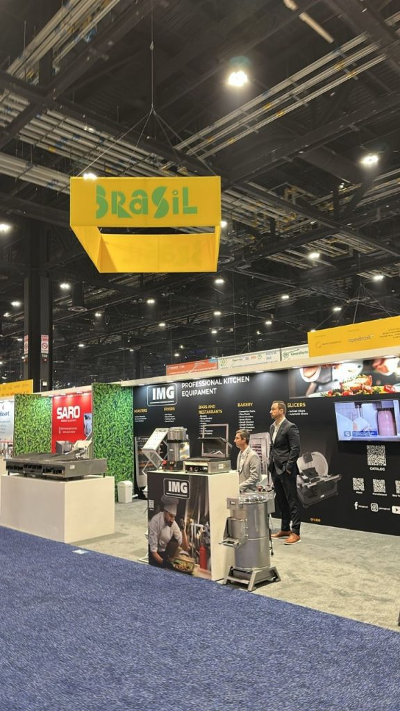 NRA Show 2025: Afeam, Sebrae e Abrasel participam da maior feira de food service do mundo 7 WhatsApp Image 2025 05 19 at 114824 576x1024 1