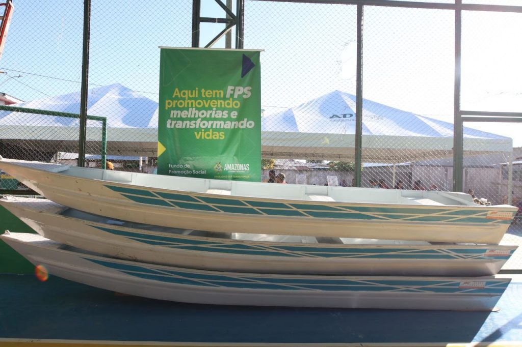 Em Tapauá, governador Wilson Lima fomenta setor primário com entregas de equipamentos e repasse de recursos em mais de R$ 2 milhões 2 WhatsApp Image 2025 05 22 at 105703 1024x682 1