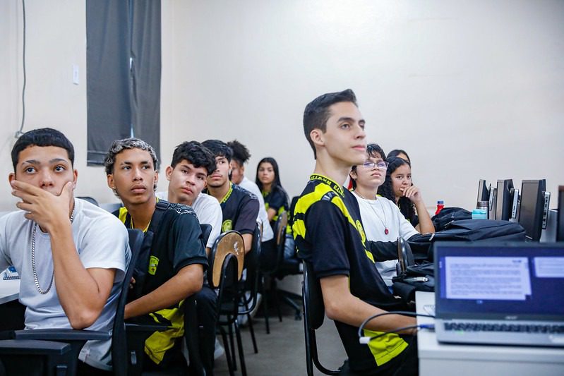 Governo do Amazonas entrega certificação para primeiras turmas do projeto Sine Primeiro Emprego 3 WhatsApp Image 2025 05 22 at 163057