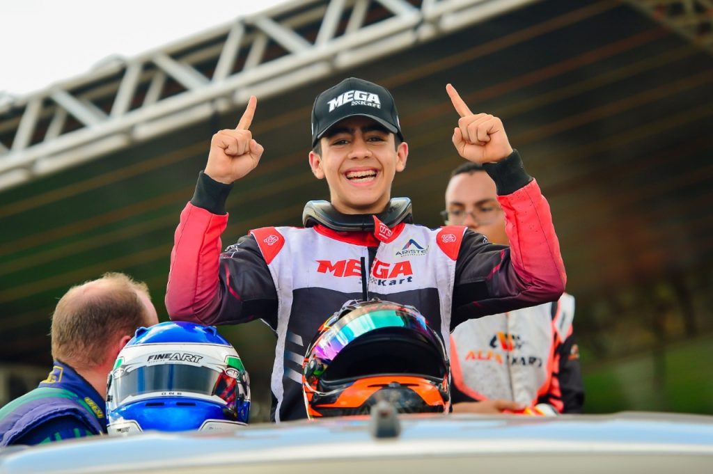 Promessa amazonense conquista título do Norte Brasileiro de Kart e recoloca Amazonas no topo do automobilismo nacional 2 WhatsApp Image 2025 05 26 at 185136 1024x681 1