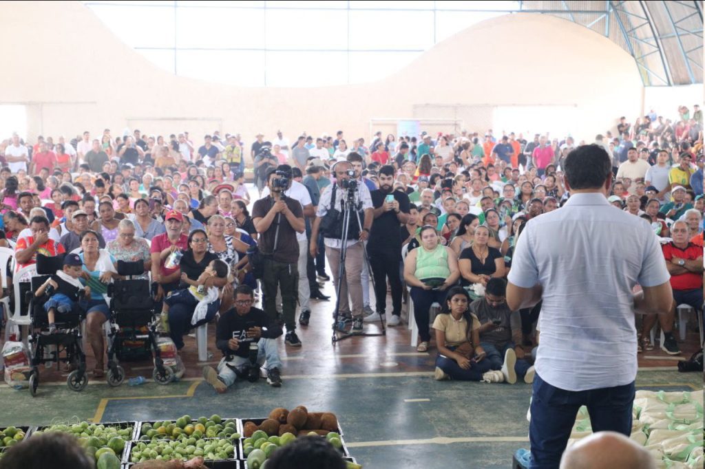 Em Rio Preto da Eva, governador Wilson Lima destina mais de R$ 1,5 milhão para impulsionar a produção rural 21 WhatsApp Image 2025 05 27 at 160433 1 1024x682 1