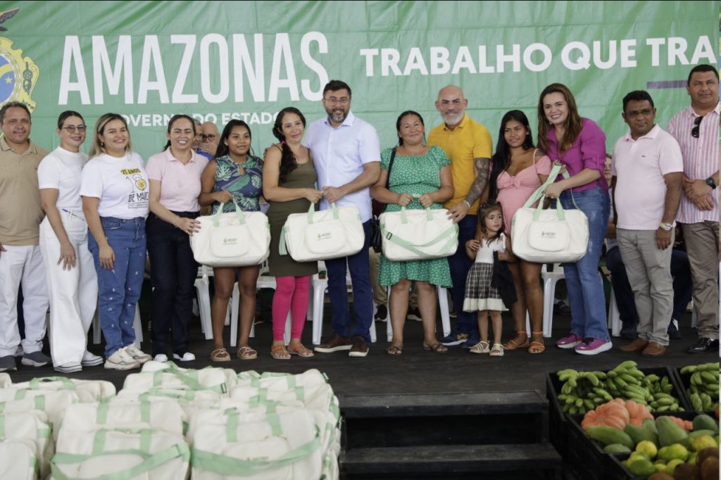 Em Rio Preto da Eva, governador Wilson Lima destina mais de R$ 1,5 milhão para impulsionar a produção rural 19 WhatsApp Image 2025 05 27 at 160449 1024x682 1