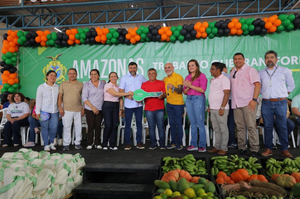 Em Rio Preto da Eva, governador Wilson Lima destina mais de R$ 1,5 milhão para impulsionar a produção rural 15 WhatsApp Image 2025 05 27 at 160458 1024x682 1