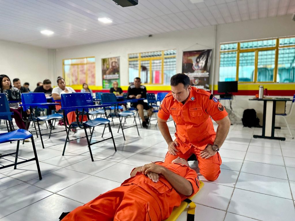 Moradores do Prosamin+ participam da 7ª edição do curso de Brigada de Incêndio e Primeiros Socorros 7 WhatsApp Image 2025 05 29 at 194019 1024x768 1