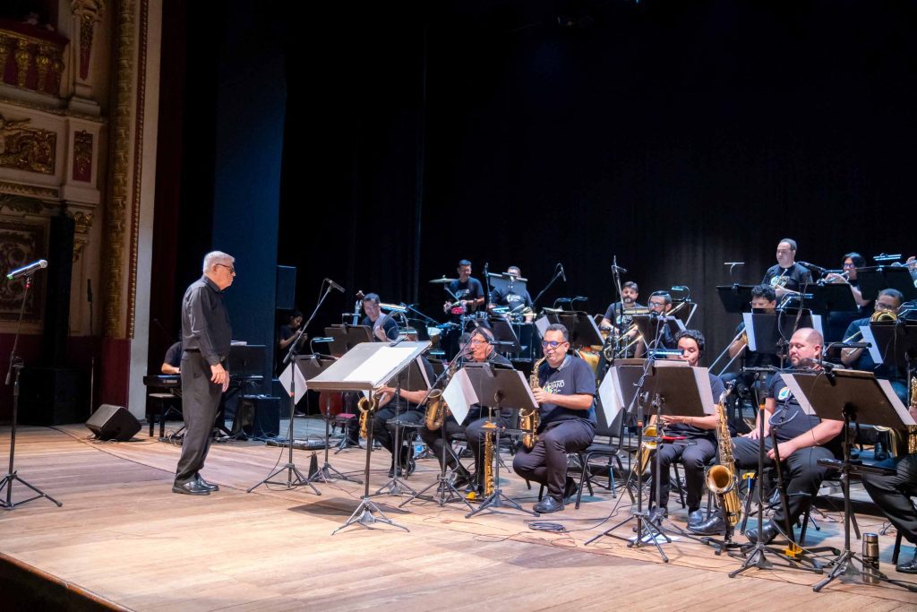 Teatro da Instalação celebra 24 anos com show gratuito da Amazonas Band 2 cultura amazonas band foto Aguilar Abecassis divulgacao 4 1024x683 1