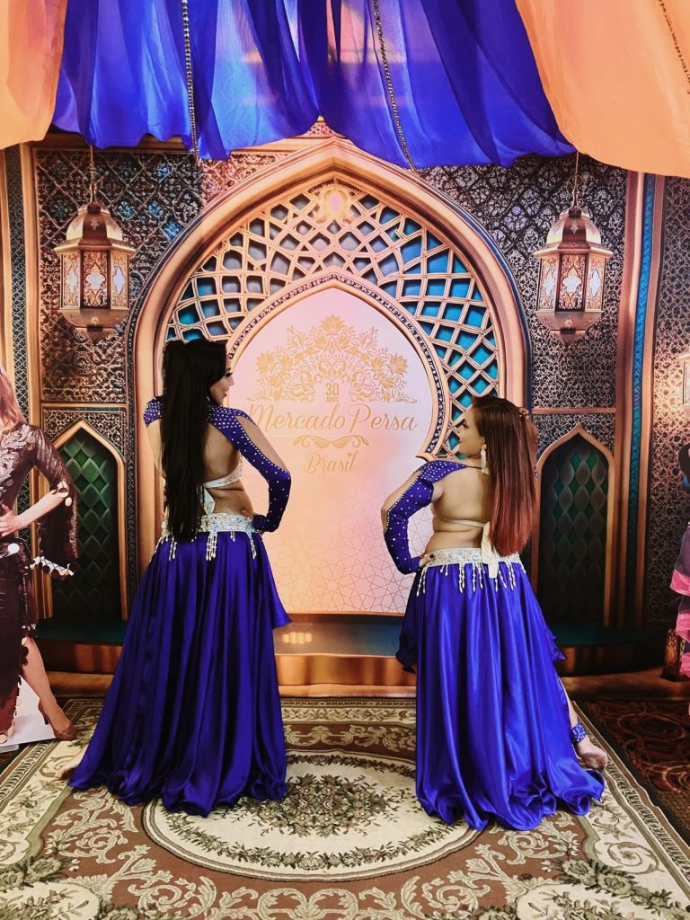 Teatro da Instalação apresenta espetáculo de dança do ventre em ‘Noite Árabe’ 3 cultura noite arabe foto divulgacao 1 768x1024 1