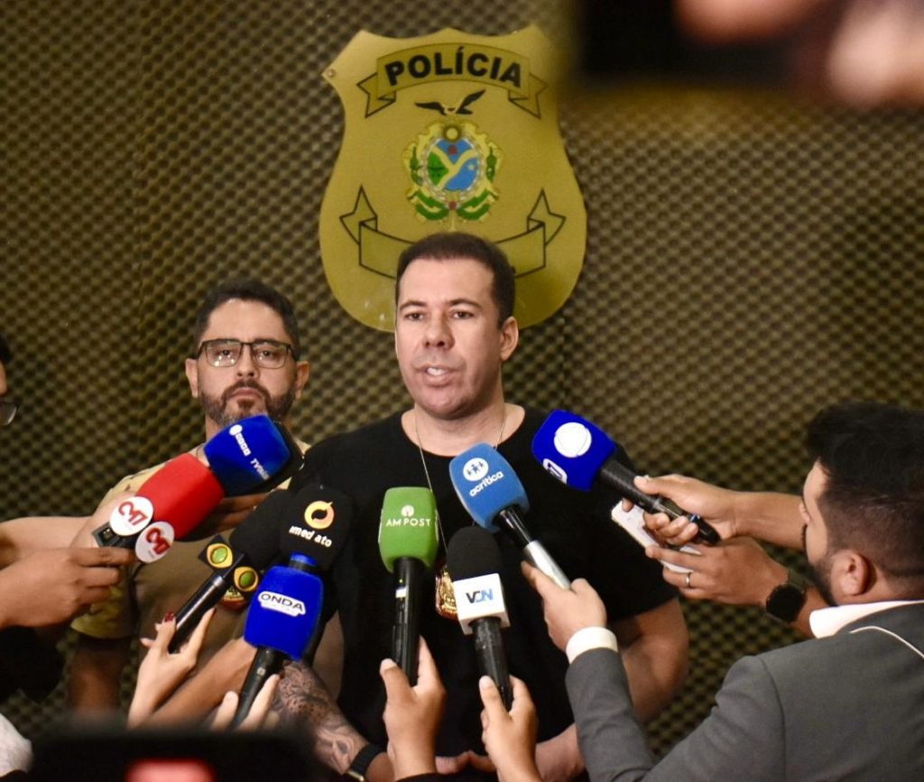 Polícia Civil deflagra operação e apreende drogas, armamentos, munições e caminhonete; prejuízo ao crime organizado é de R$ 1 milhão 7 del bruno 1024x867 1